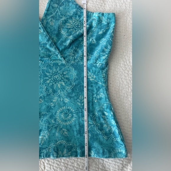 Energie: Y2K Halter Top - Size Large (Juniors) - Picture 10 of 10